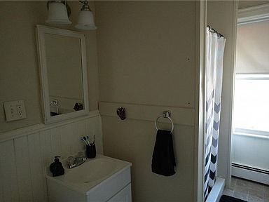 25 Read Ave #3rdFL - Photo 5 of 13