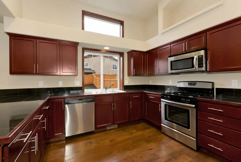 318 Leann St - Photo 2 of 4