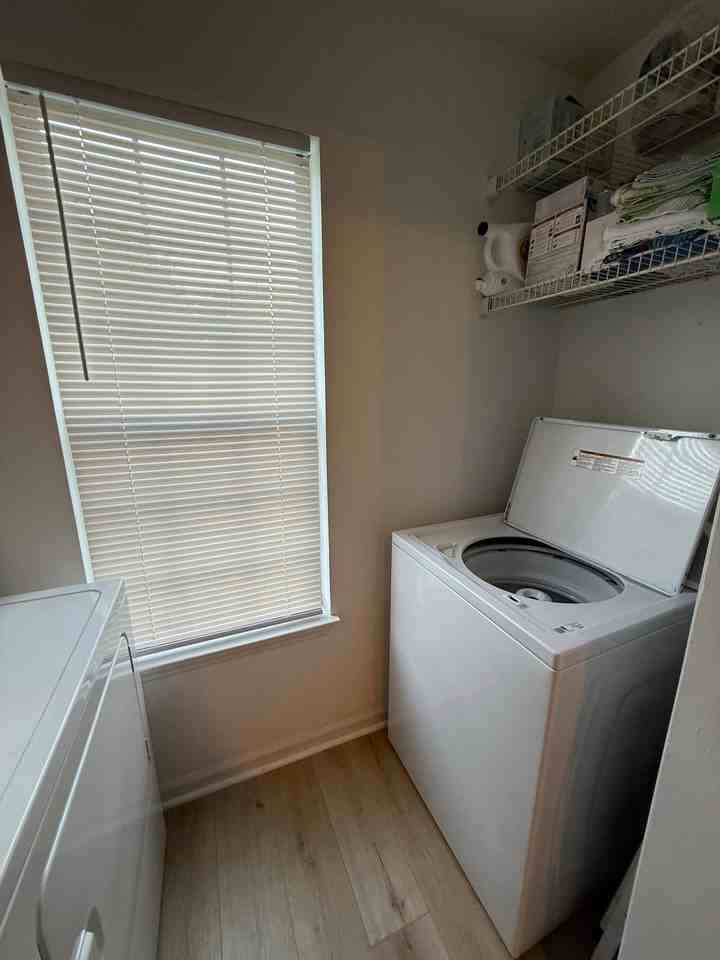 813 Selwyn Oaks Ct #B - Photo 7 of 18