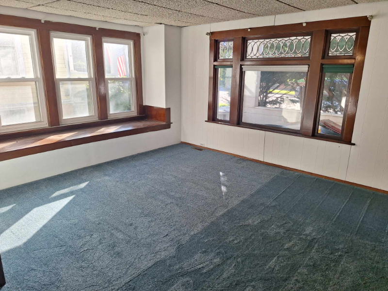 34 Roosevelt Ave #1 - Photo 5 of 22