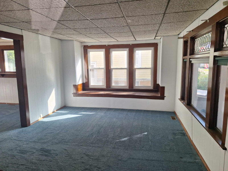 34 Roosevelt Ave #1 - Photo 6 of 22