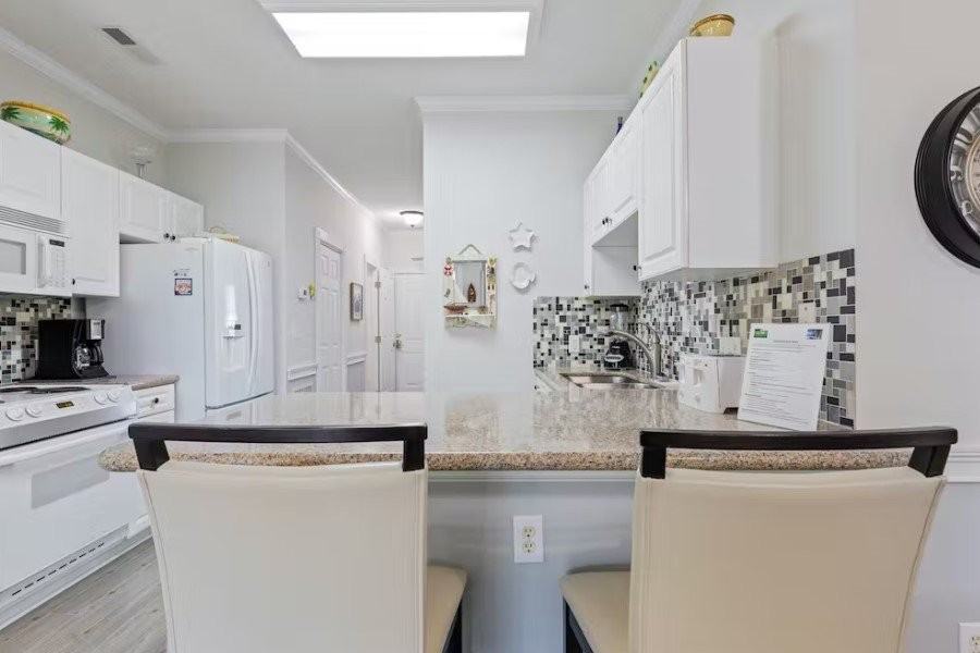 4631 Wild Iris Dr #202 - Photo 6 of 15