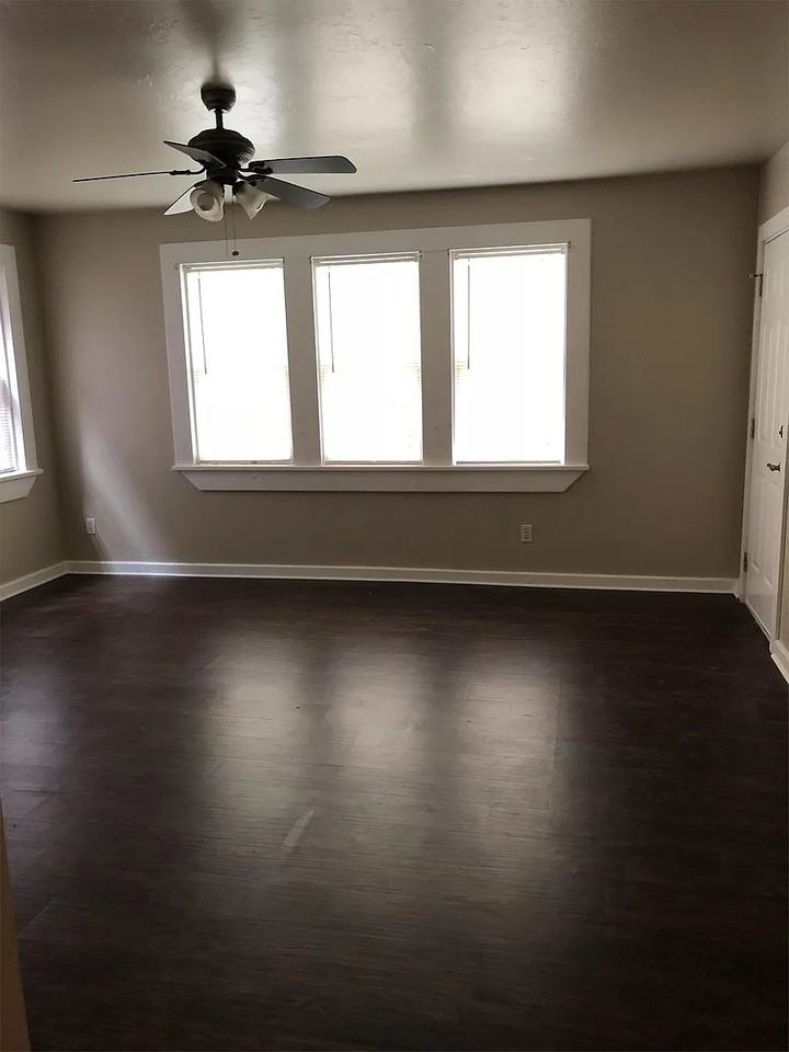 2804 N Robinson Ave #2 - Photo 2 of 20