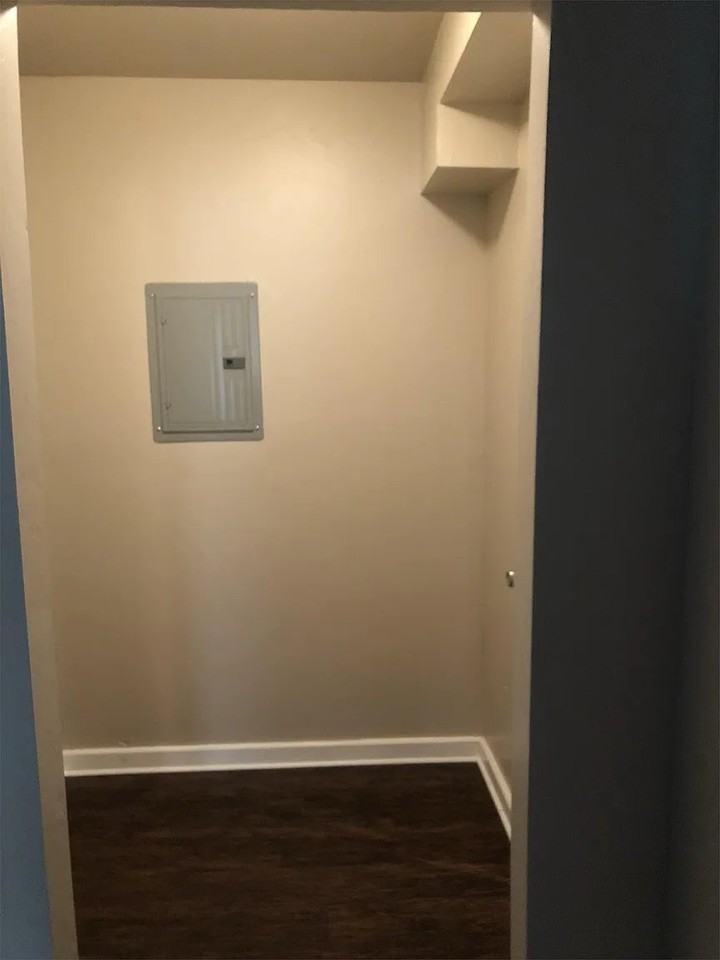 2804 N Robinson Ave #2 - Photo 5 of 20