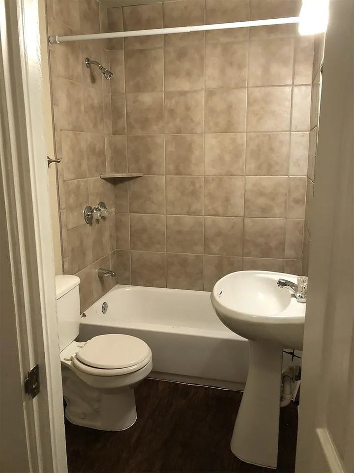 2804 N Robinson Ave #2 - Photo 7 of 20