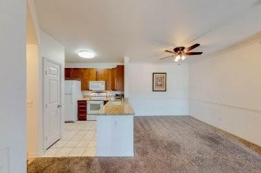 701 Gibson Dr - Photo 5 of 11