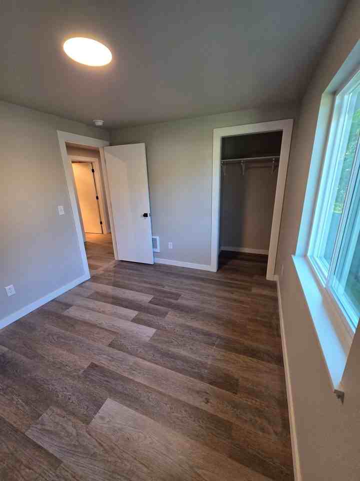 1811 N Regal St - Photo 6 of 15