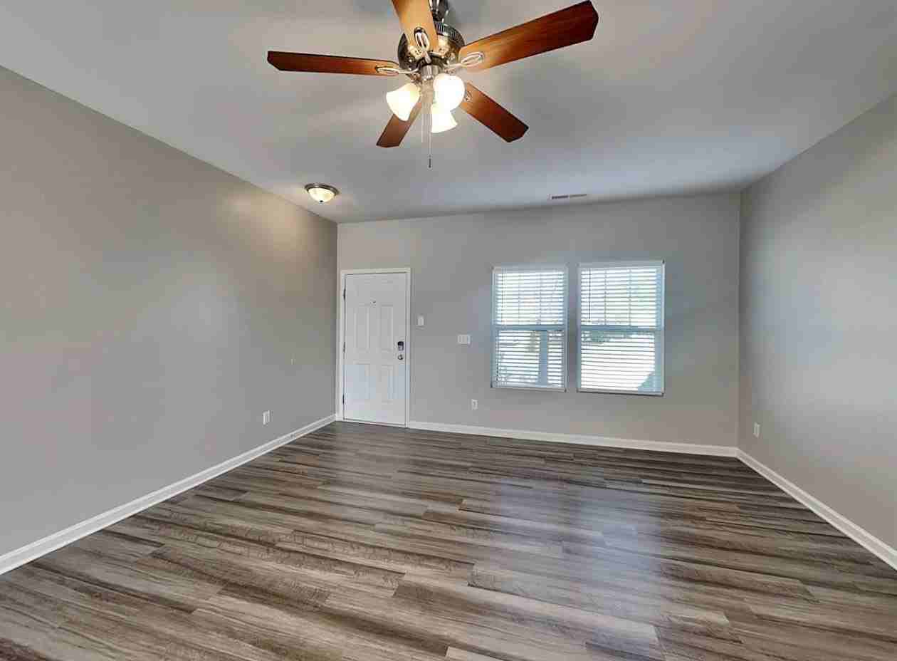 516 Landis Oak Way