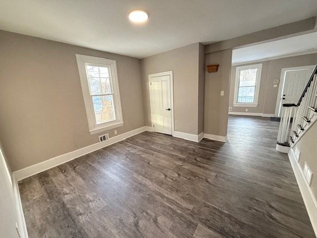 218 Cooper St - Photo 5 of 11