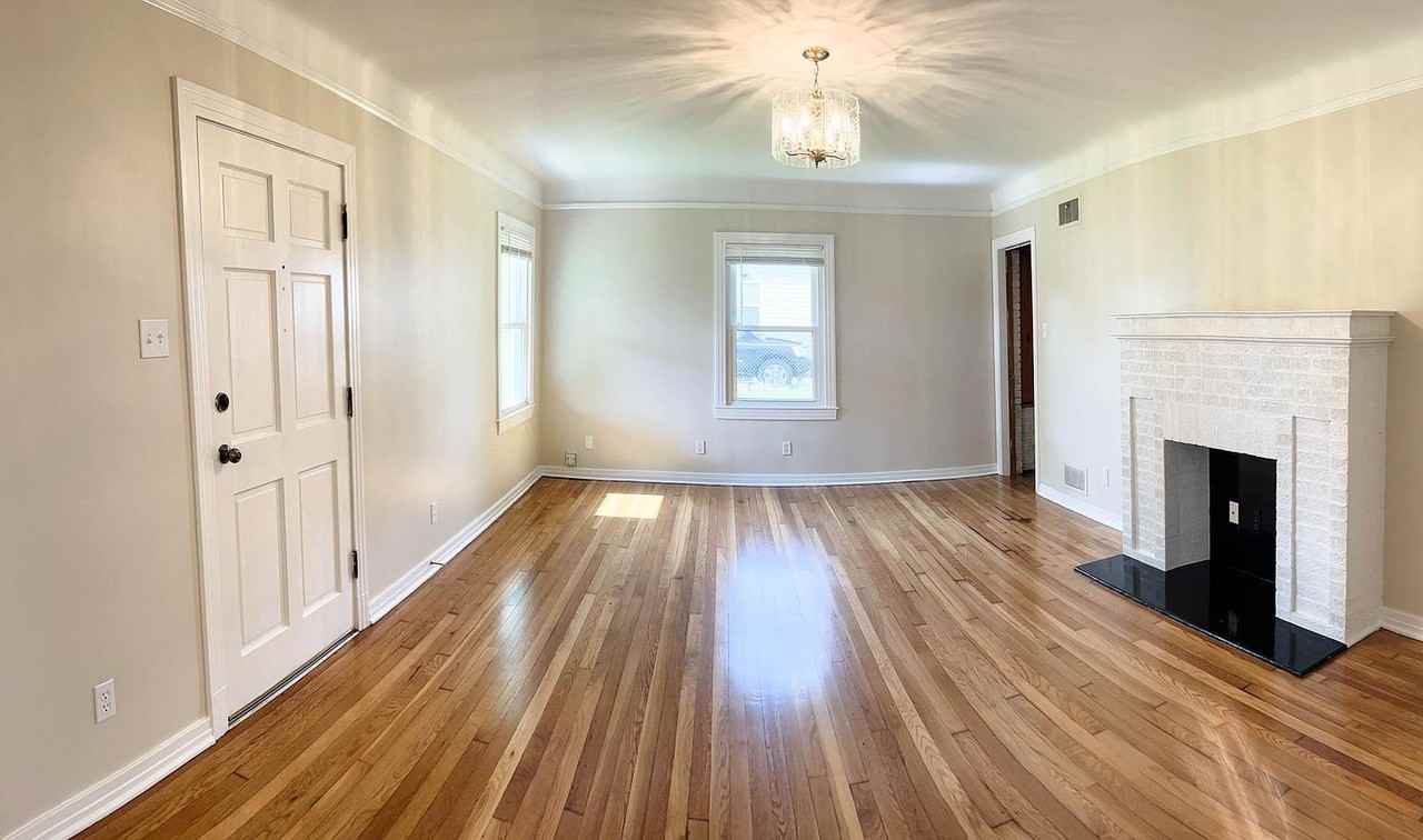 1825 Sw Wellington Ave - Photo 3 of 12