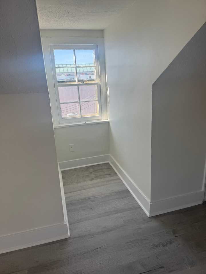 11 W Market St #300 - Photo 4 of 4