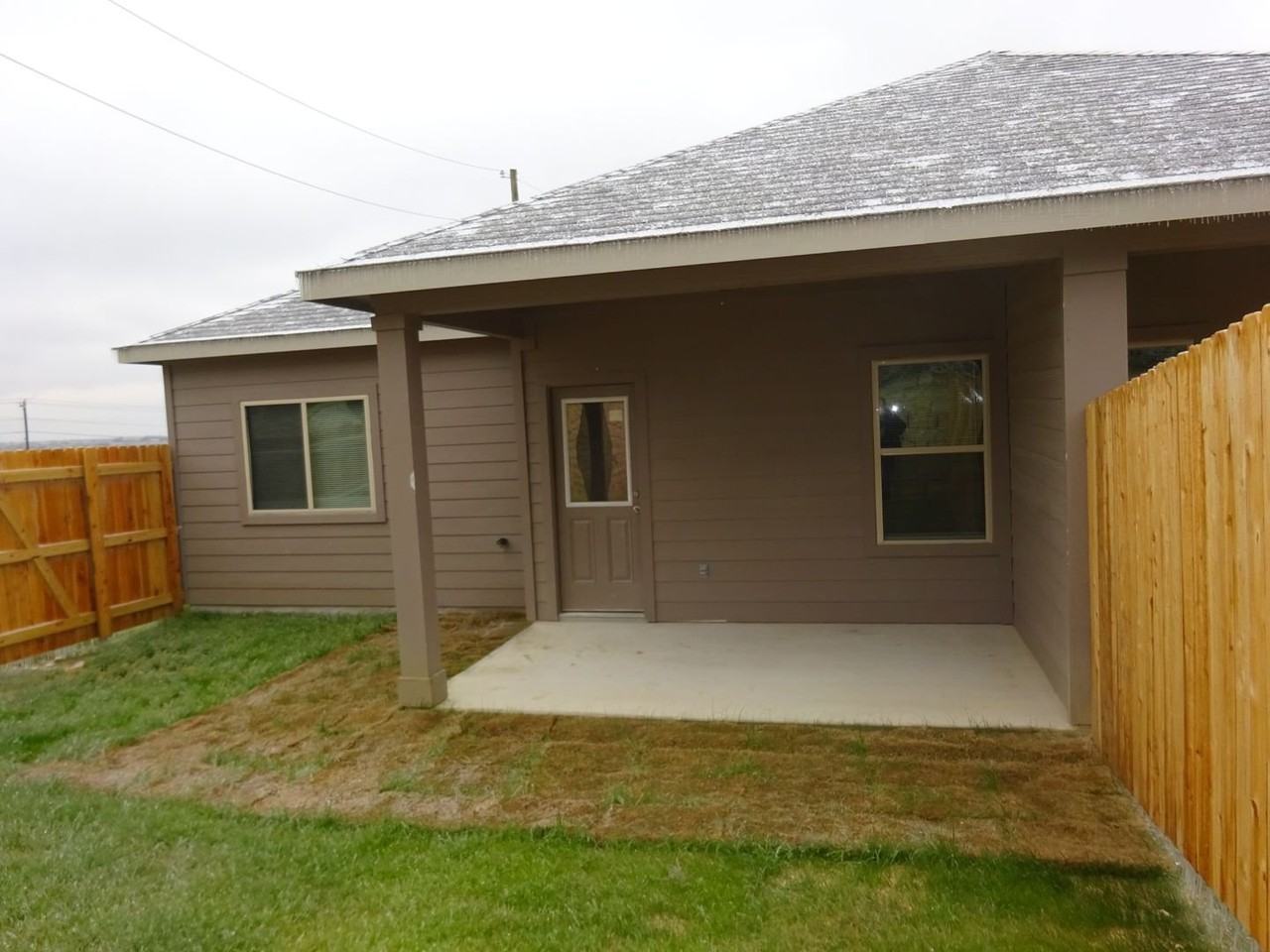 1140 Garland Rd - Photo 2 of 16