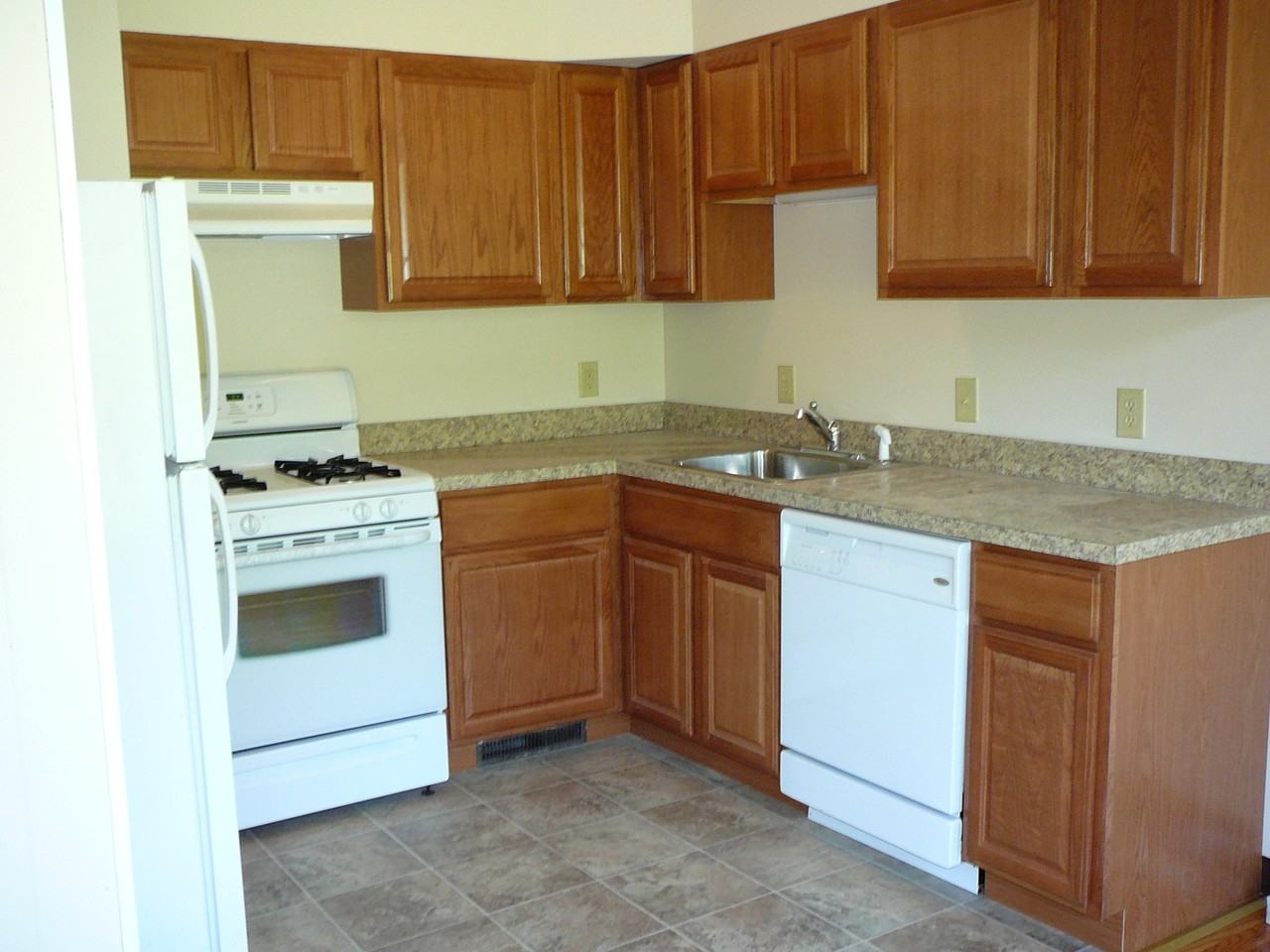 25 George St #8 - Photo 2 of 5
