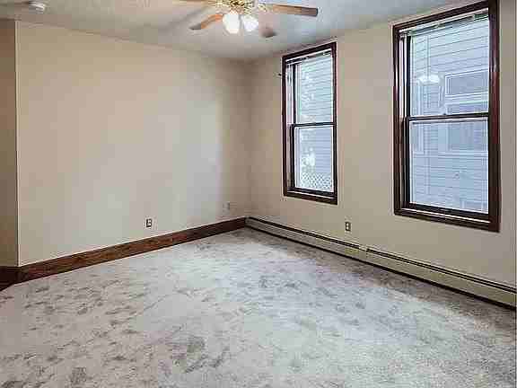 962 6th St E #1 - Photo 7 of 13