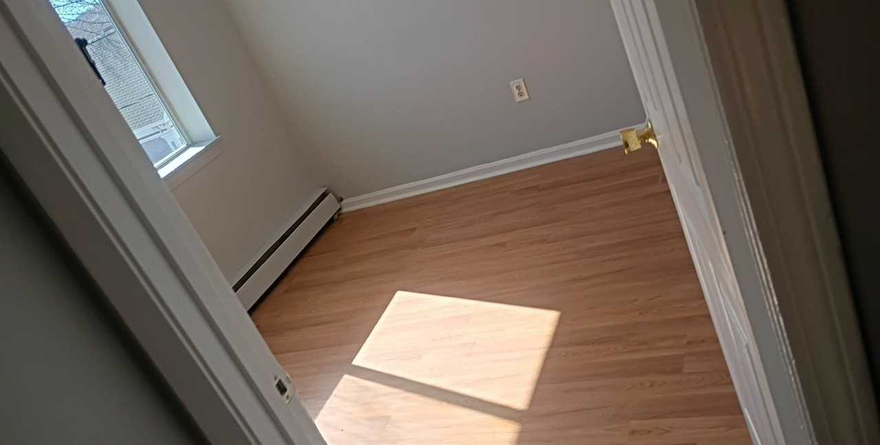 110 Green St #3F - Photo 3 of 8