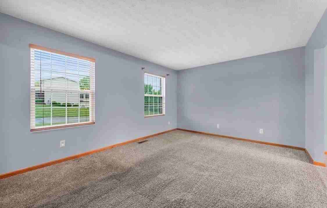 4335 Shandon Dr - Photo 7 of 35