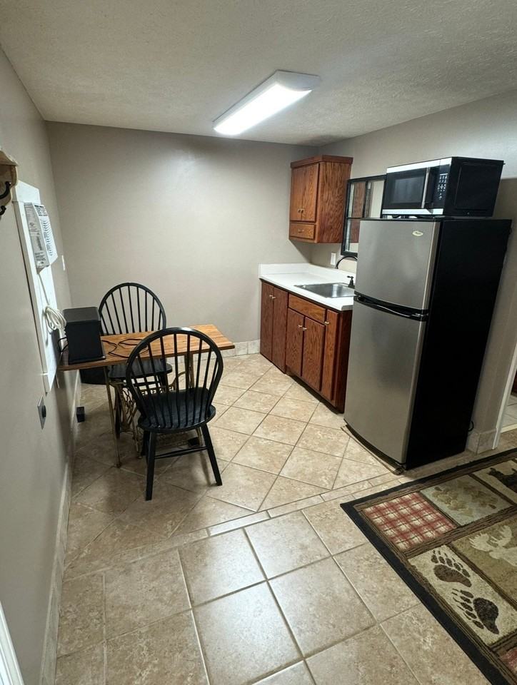 507 S Cannon Blvd #B2 - Photo 6 of 9