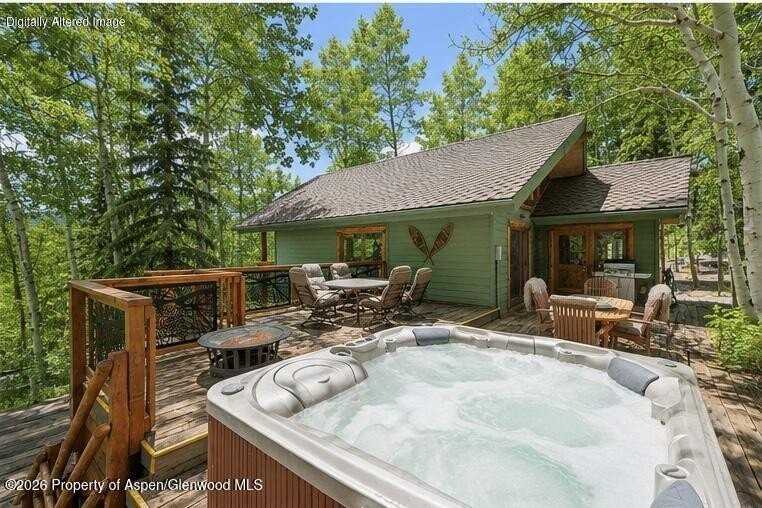 818 Faraway Rd - Photo 6 of 35