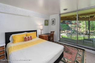 979 Queen St - Photo 1 of 1