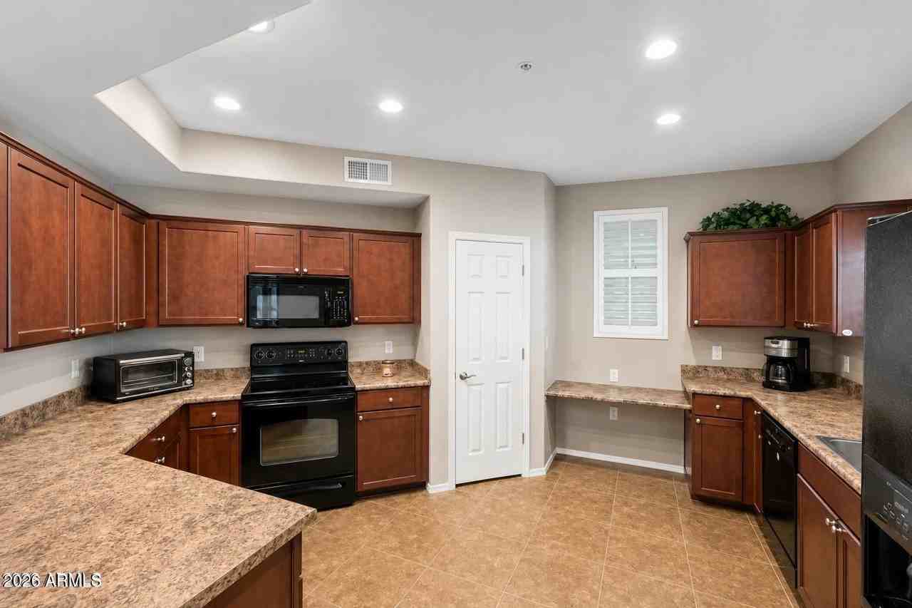 14575 W Mountain View Blvd #612 - Photo 3 of 22