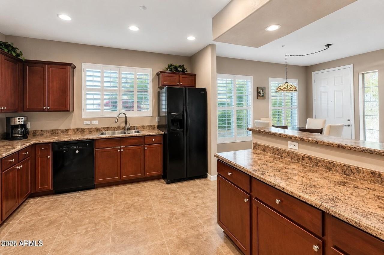 14575 W Mountain View Blvd #612 - Photo 4 of 22