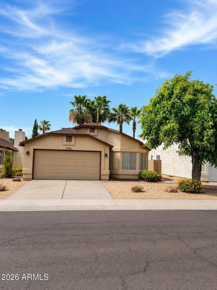 3056 E Siesta Ln