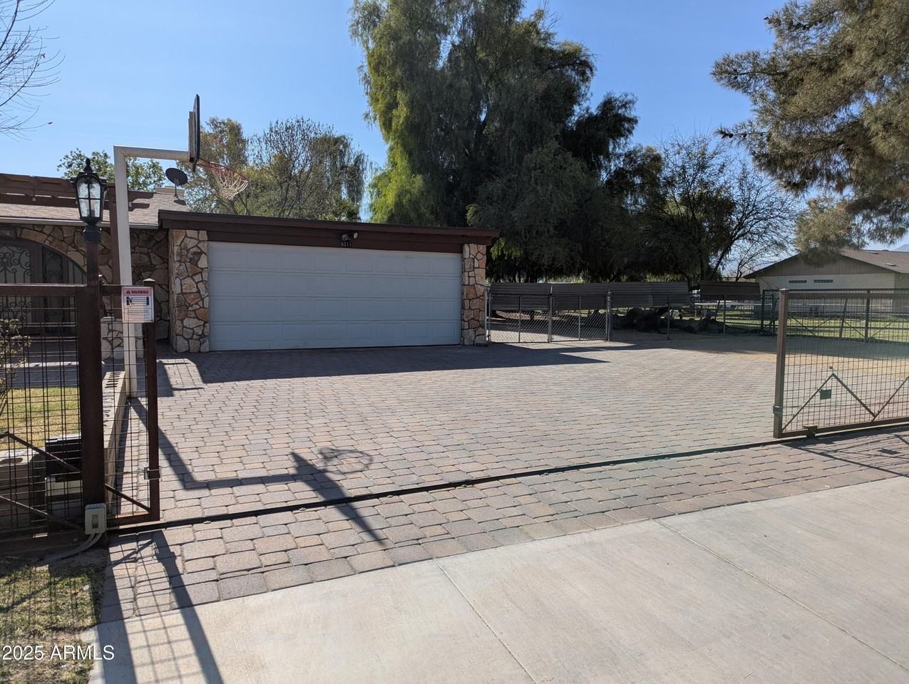 6511 W Fremont Rd - Photo 6 of 30