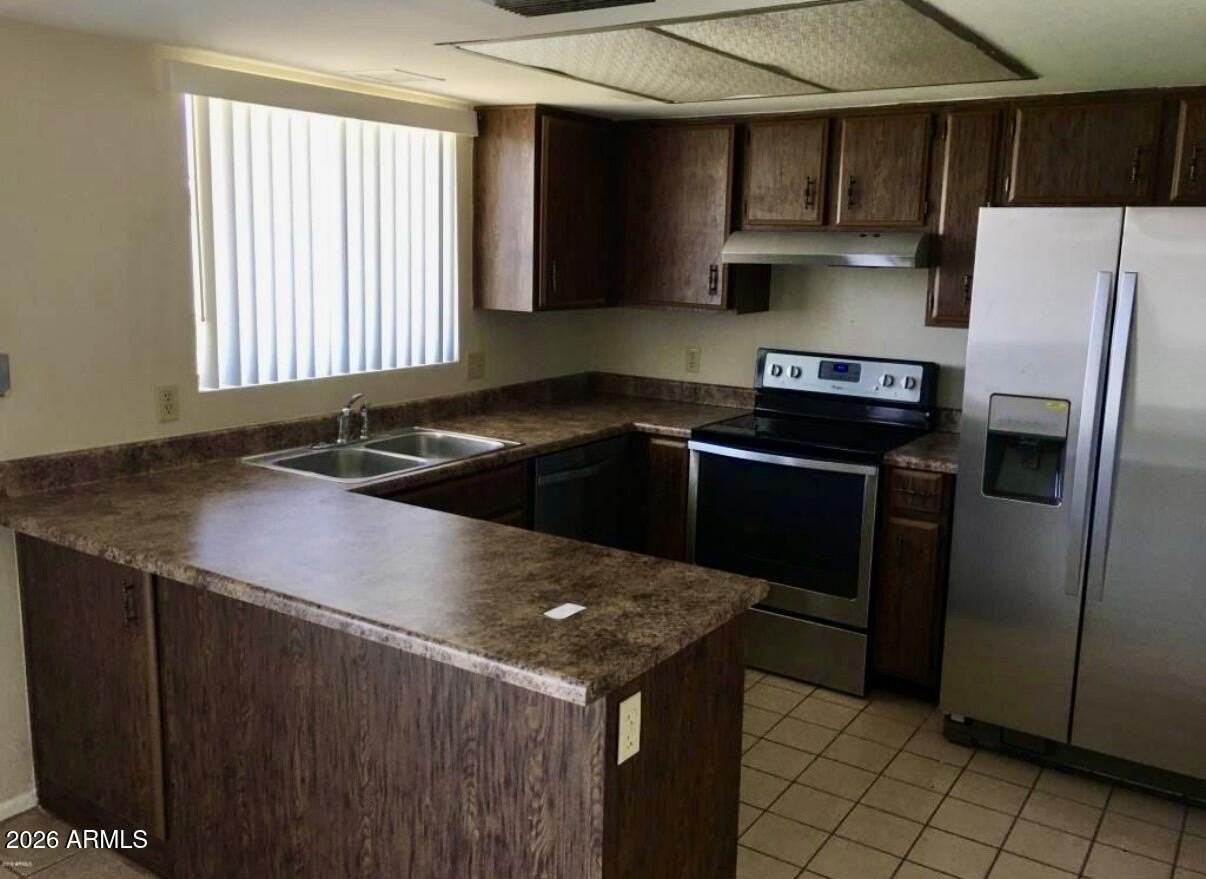 5712 E Estrid Cir - Photo 3 of 18