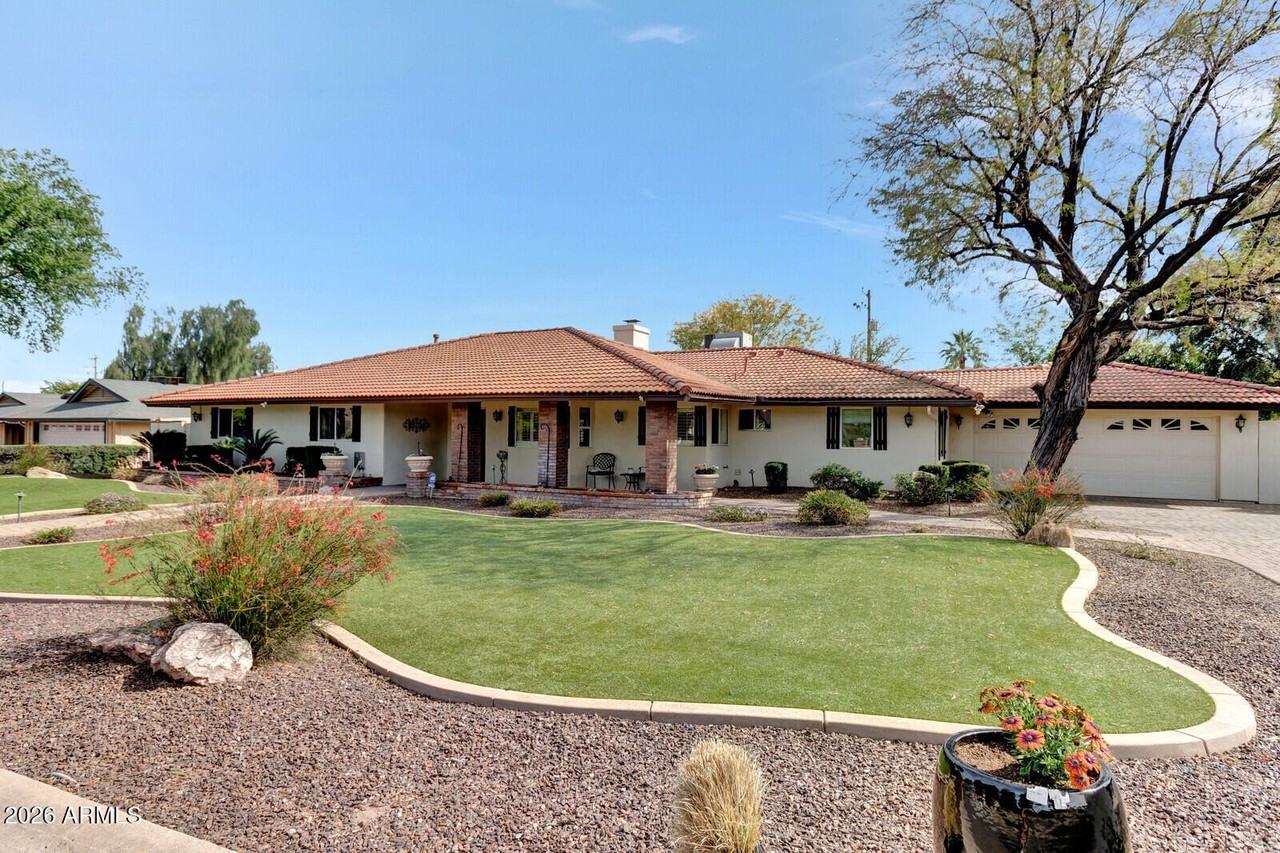 6821 E Vista Dr - Photo 4 of 50