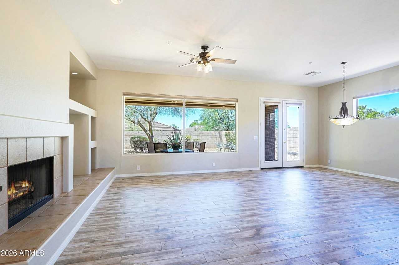 34106 N 66th Way - Photo 7 of 45