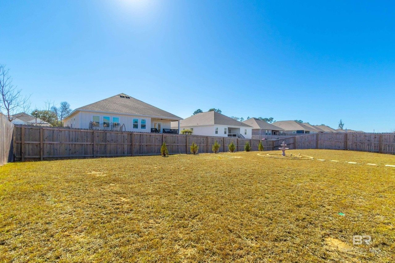 9426 Diamante Blvd - Photo 7 of 40