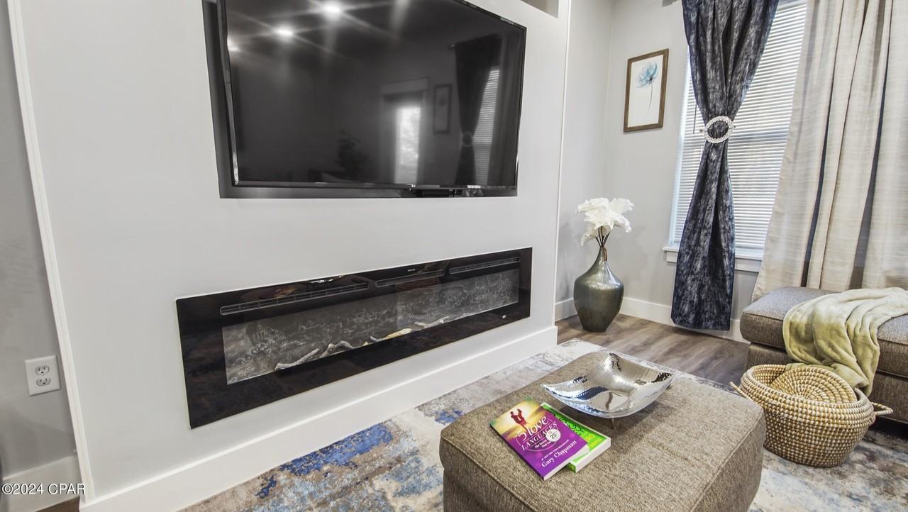 2226 Joan Ave #9 - Photo 2 of 50