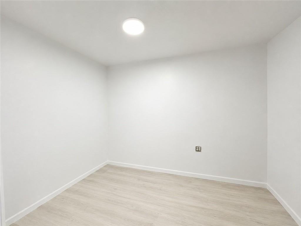 4531 163rd Street - Photo 4 of 7