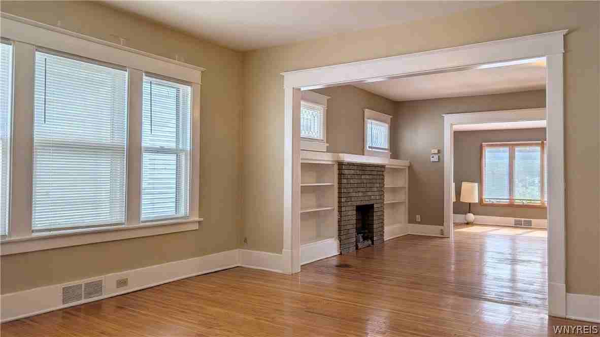 88 Commonwealth Ave - Photo 4 of 12