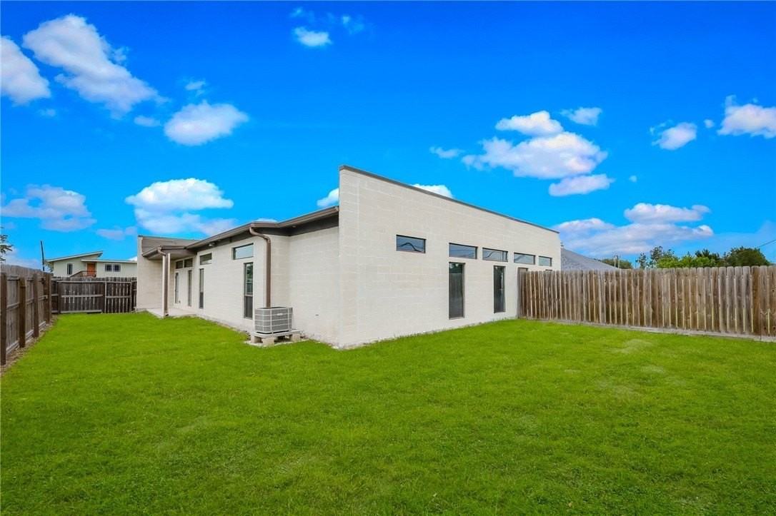 313 Easy Cir #A - Photo 3 of 29