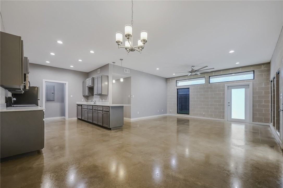 313 Easy Cir #A - Photo 4 of 29