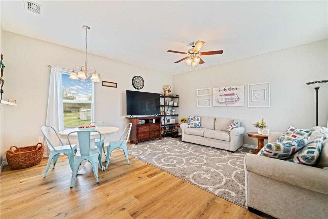1109 W Nelson Ave - Photo 3 of 14