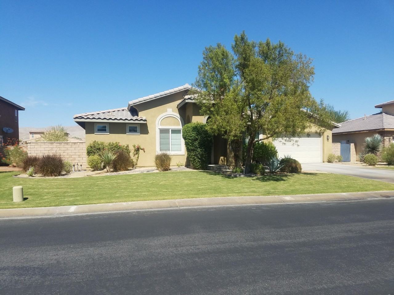 82814 Plymouth Dr - Photo 2 of 43