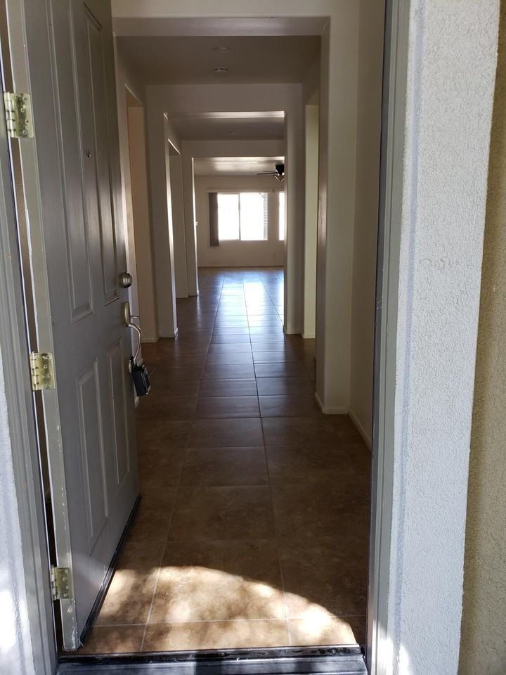 82814 Plymouth Dr - Photo 4 of 43