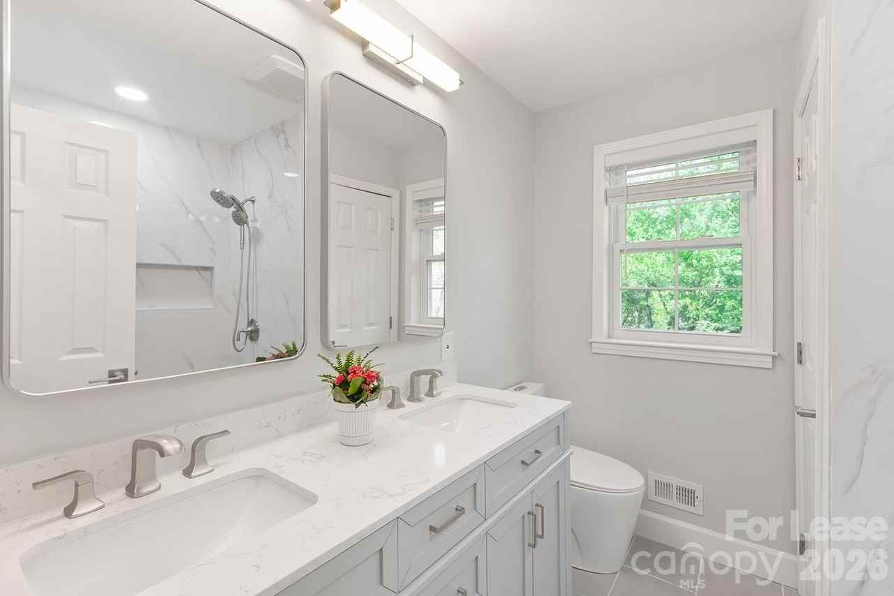 100 Chadmore Dr - Photo 7 of 27