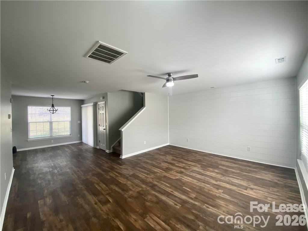 7038 Whittingham Dr - Photo 5 of 25