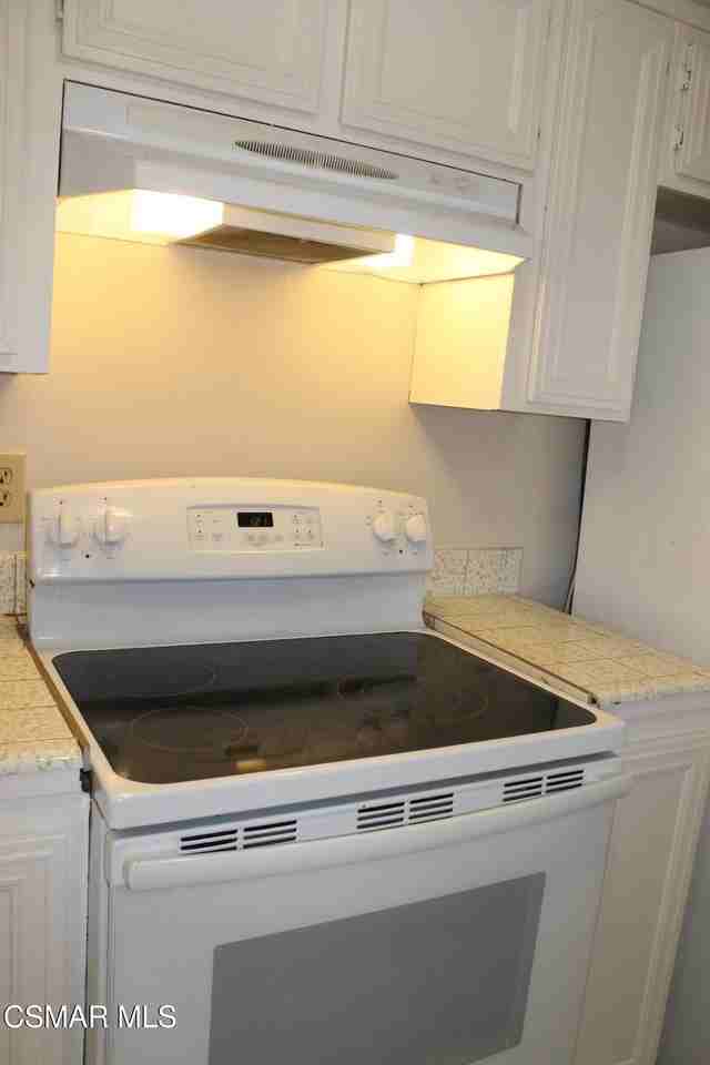 2606 Rudder Ave - Photo 4 of 17
