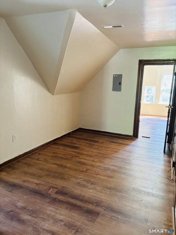 1311 Park Ave - Photo 4 of 9