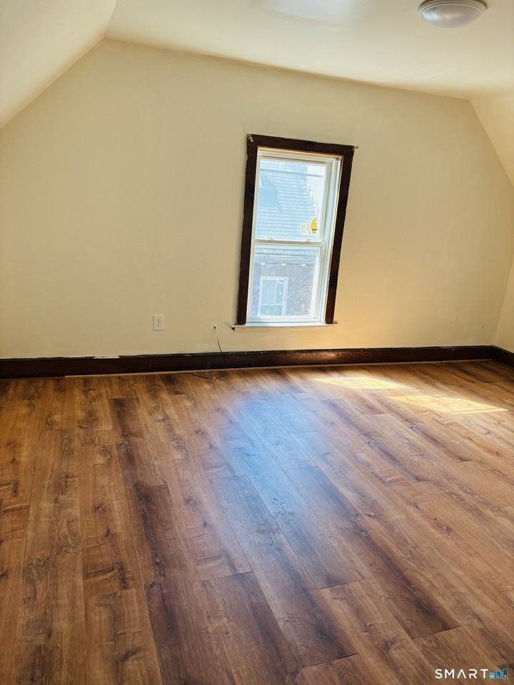 1311 Park Ave - Photo 7 of 9