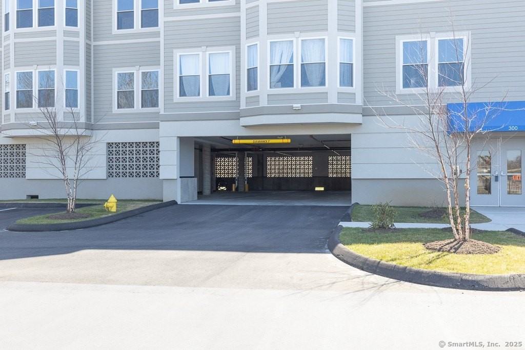300 Harbour Close #34B - Photo 2 of 31