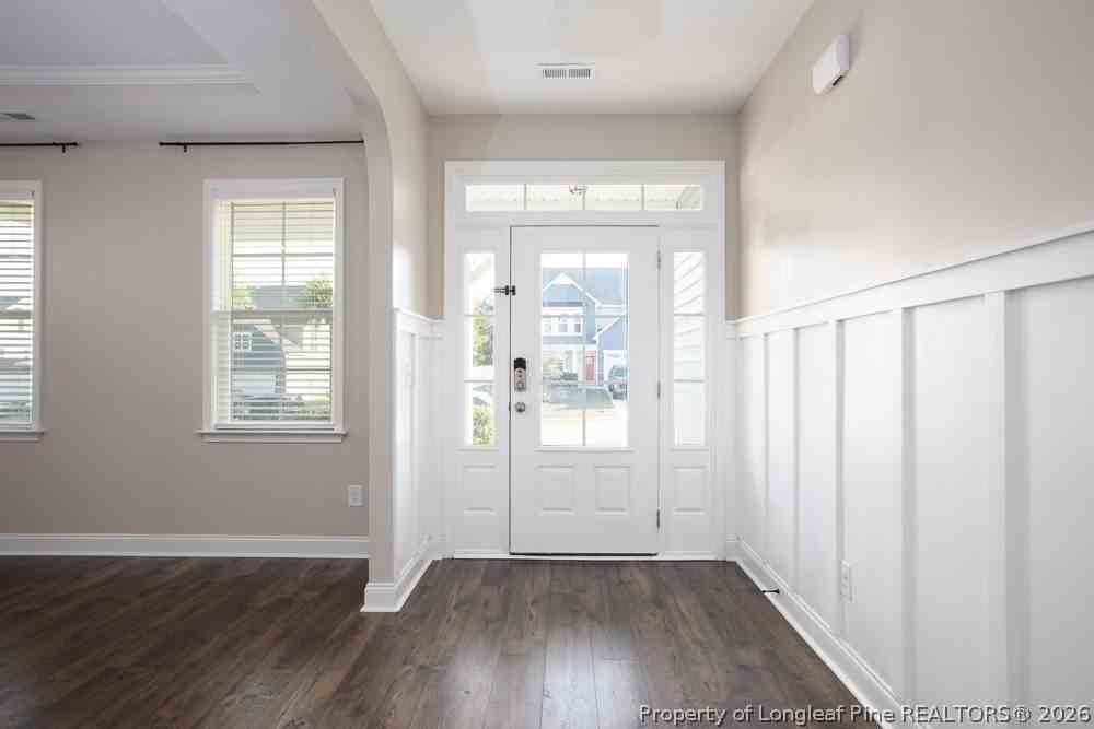 410 Longthorpe Rd - Photo 5 of 31