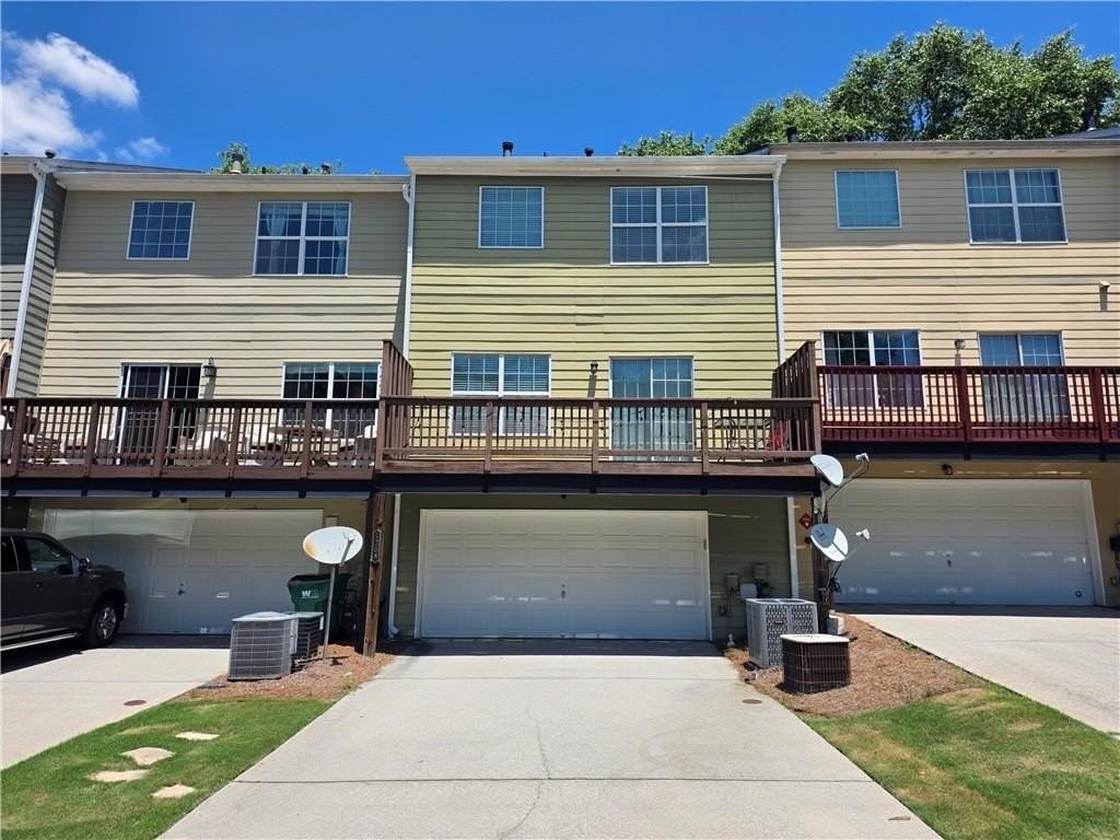 1208 Charleston Ct - Photo 2 of 22