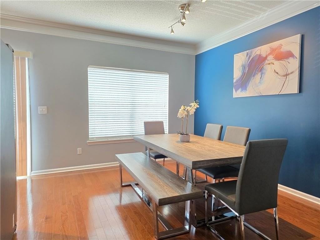 1208 Charleston Ct - Photo 5 of 22