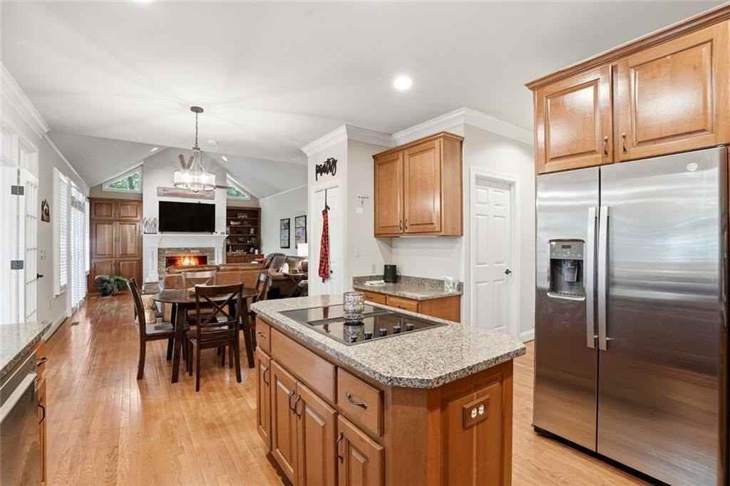 1279 Quail Cove Dr - Photo 6 of 36