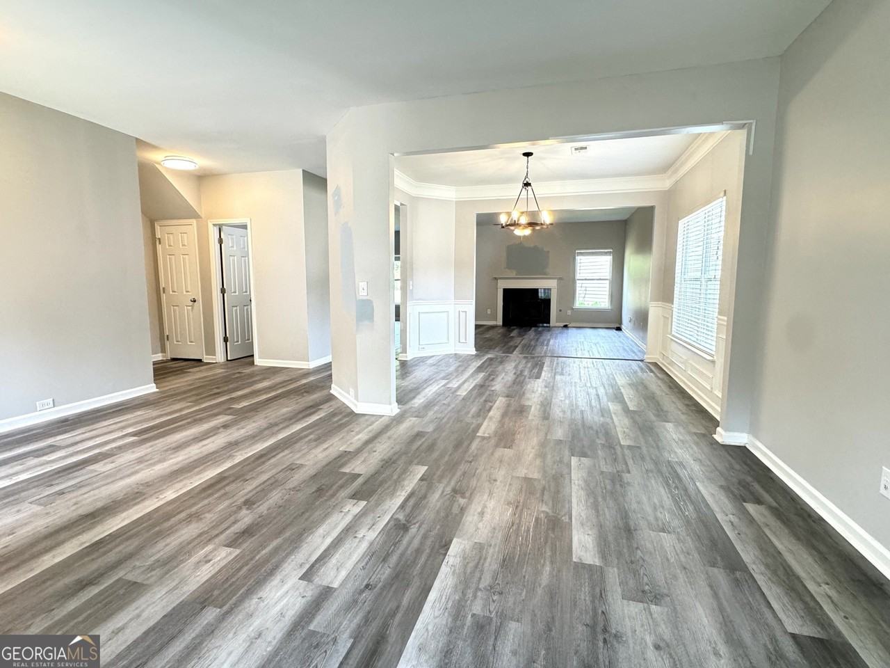 4465 Ambassador Way - Photo 5 of 29